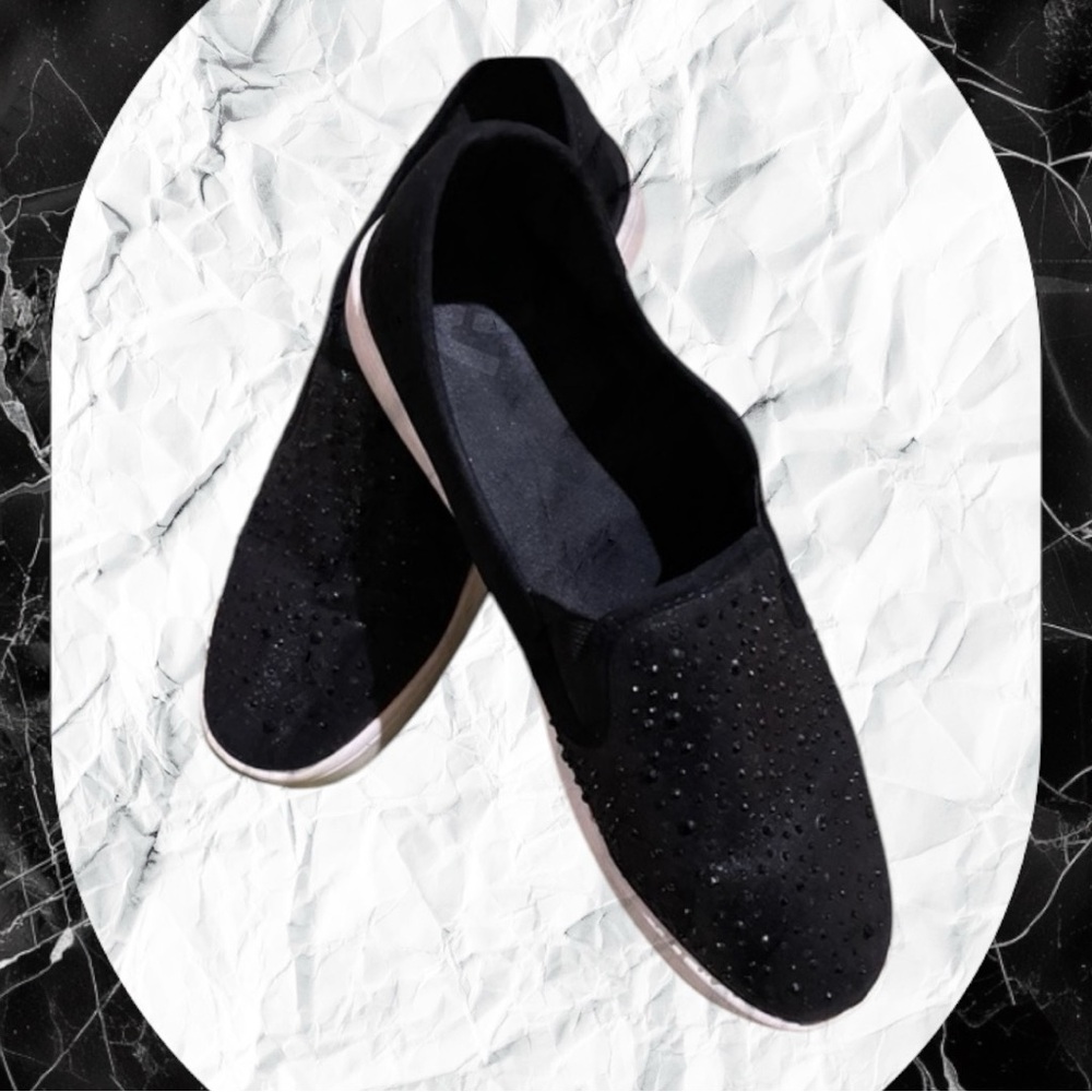 REPOSE comfy black Rhinestone Bedazzled slip on Sneakers Sz:8 great condition